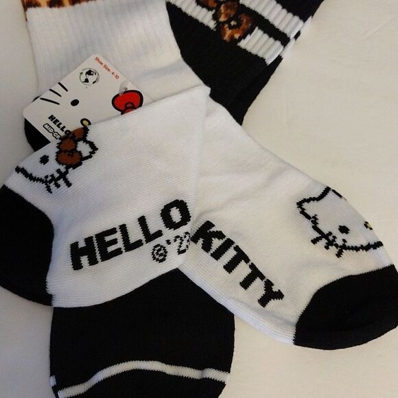 Hello Kitty Black White Cheetah Print 2 Pairs Mid Crew Socks NWT - Picture 9 of 12